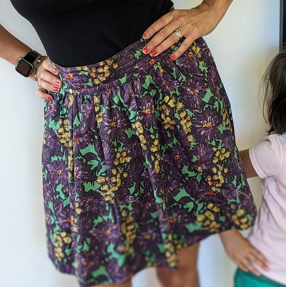 J. Crew Purple 💜 floral Mini Skirt Sz 6 - Picture 3 of 7